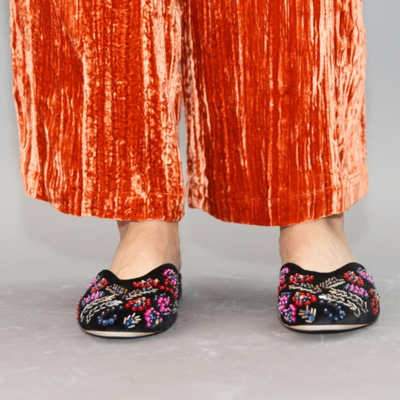 NIB Loeffler Randall Women's Quinn Velvet Embellished Slide Mule, 9, $395 - Picture 3 of 7